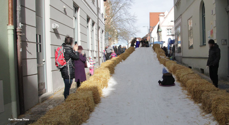 Die Ingolstädter Fußgängerzone war fest in der Hand der politischen Parteien und Gruppierungen
